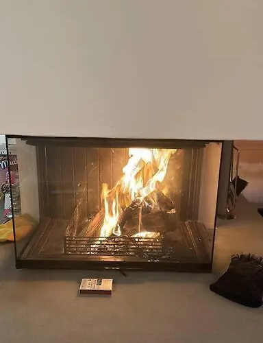 Region De Gstaad - Ultra Modern Apartment- Huge Roof Terrace - Great Views דירה *