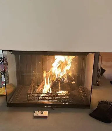 Region De Gstaad - Ultra Modern Apartment- Huge Roof Terrace - Great Views 아파트 *