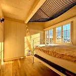 Region De Gstaad - Ultra Modern Apartment- Huge Roof Terrace - Great Views Апартаменты Цвайзиммен
